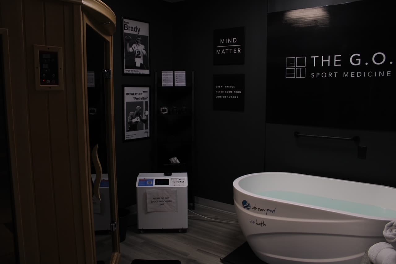 Cold plunge room